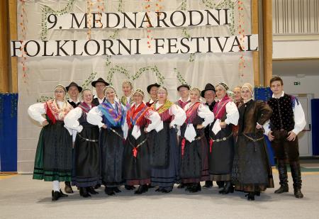 Folklorni festival KD Rak Rakek 73 Foto Ljubo Vukelič